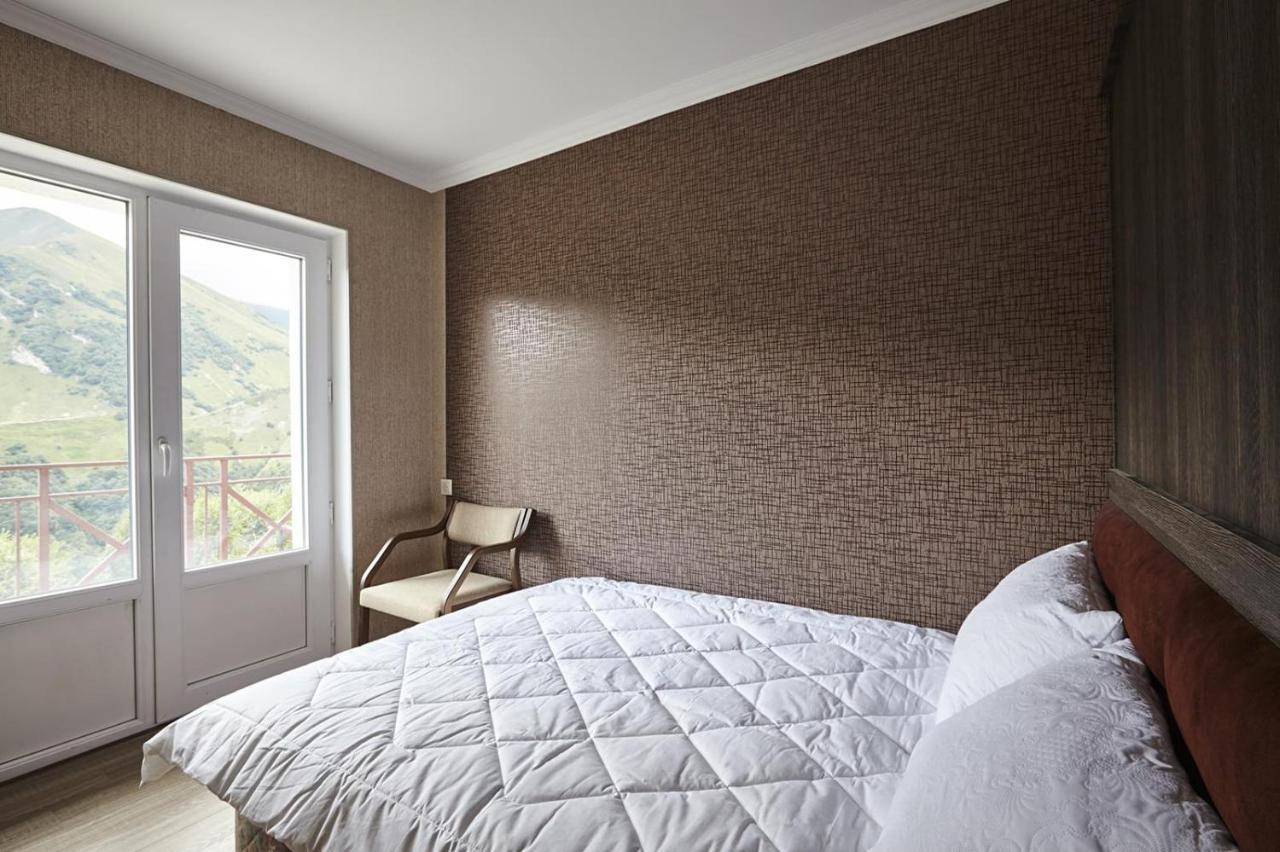 White House Gudauri Hotel Екстериор снимка