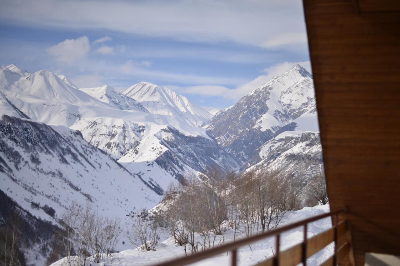 White House Gudauri Hotel Екстериор снимка